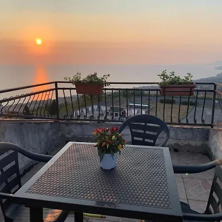 Tra Mari E Monti - Fuscaldoapartment Apartmán *